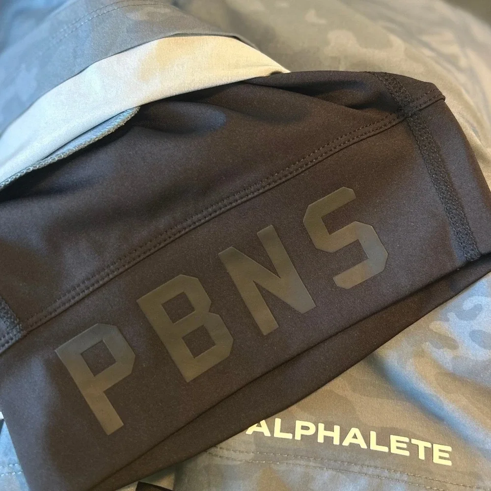 Alphalete Mens Infinity 2-in-1 Training Shorts Grey Camo Compression Liner Small